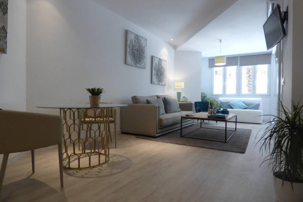 Nuevo Apartamento Lujo Playa Malagueta-Centro Málaga Exterior foto