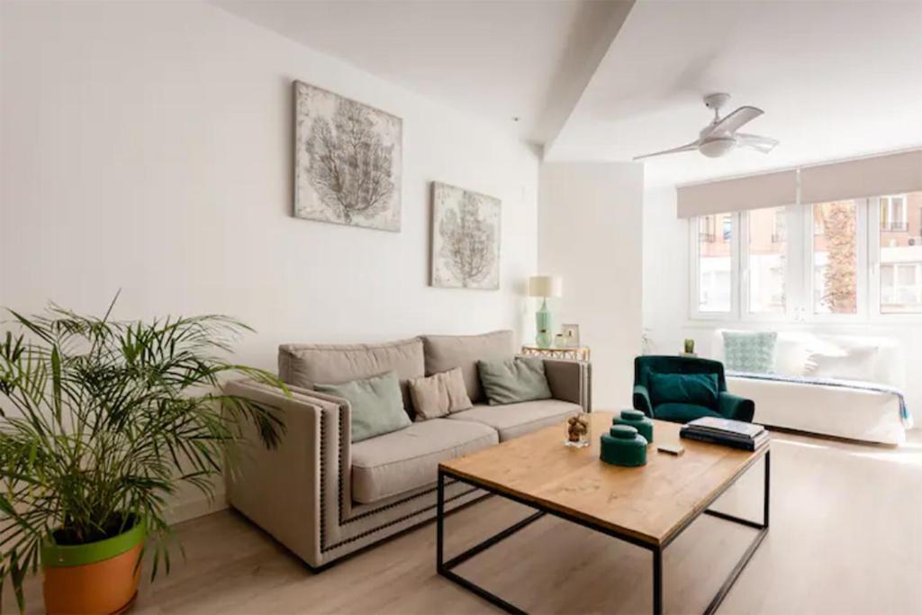 Nuevo Apartamento Lujo Playa Malagueta-Centro Málaga Exterior foto